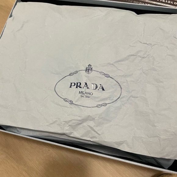 Stunning Prada silver platform brogues - Picture 12 of 13